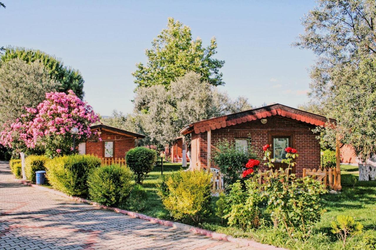 Kervan Tatil Koeyue Edremit  Buitenkant foto